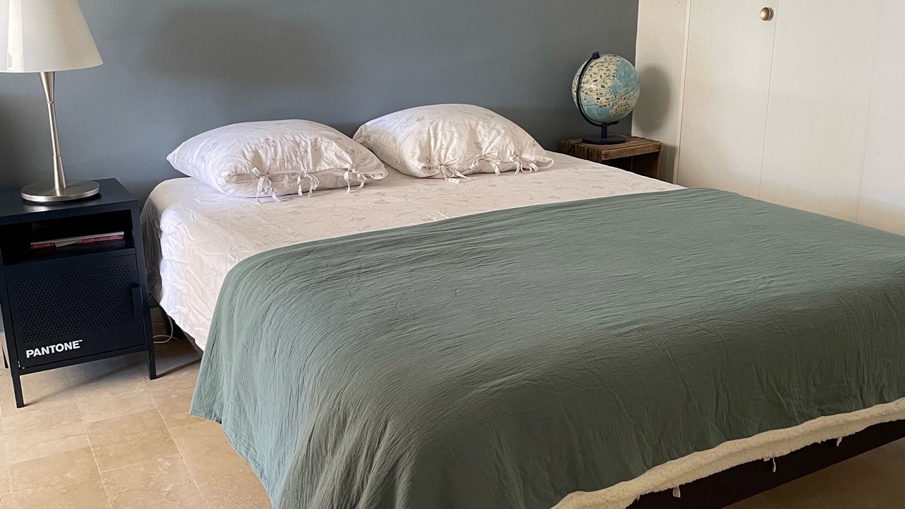 Photo of Bedroom in Hopitaux-Facultes