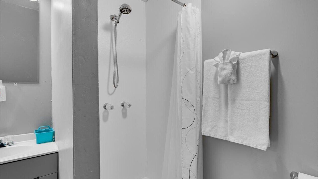 Photo of Bathroom in Cross-County