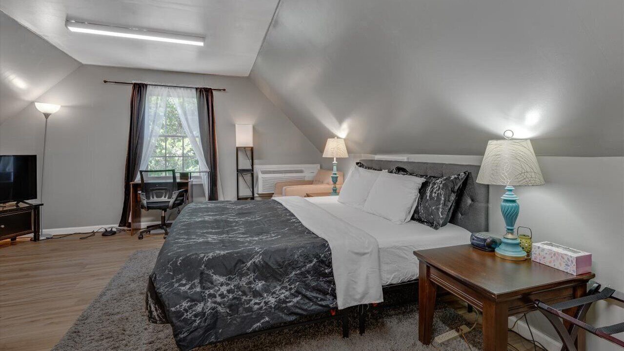 Photo of Bedroom in Cross-County