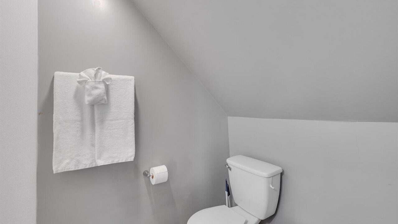 Photo of Bathroom in Cross-County