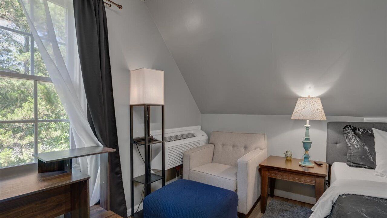 Photo of Bedroom in Cross-County