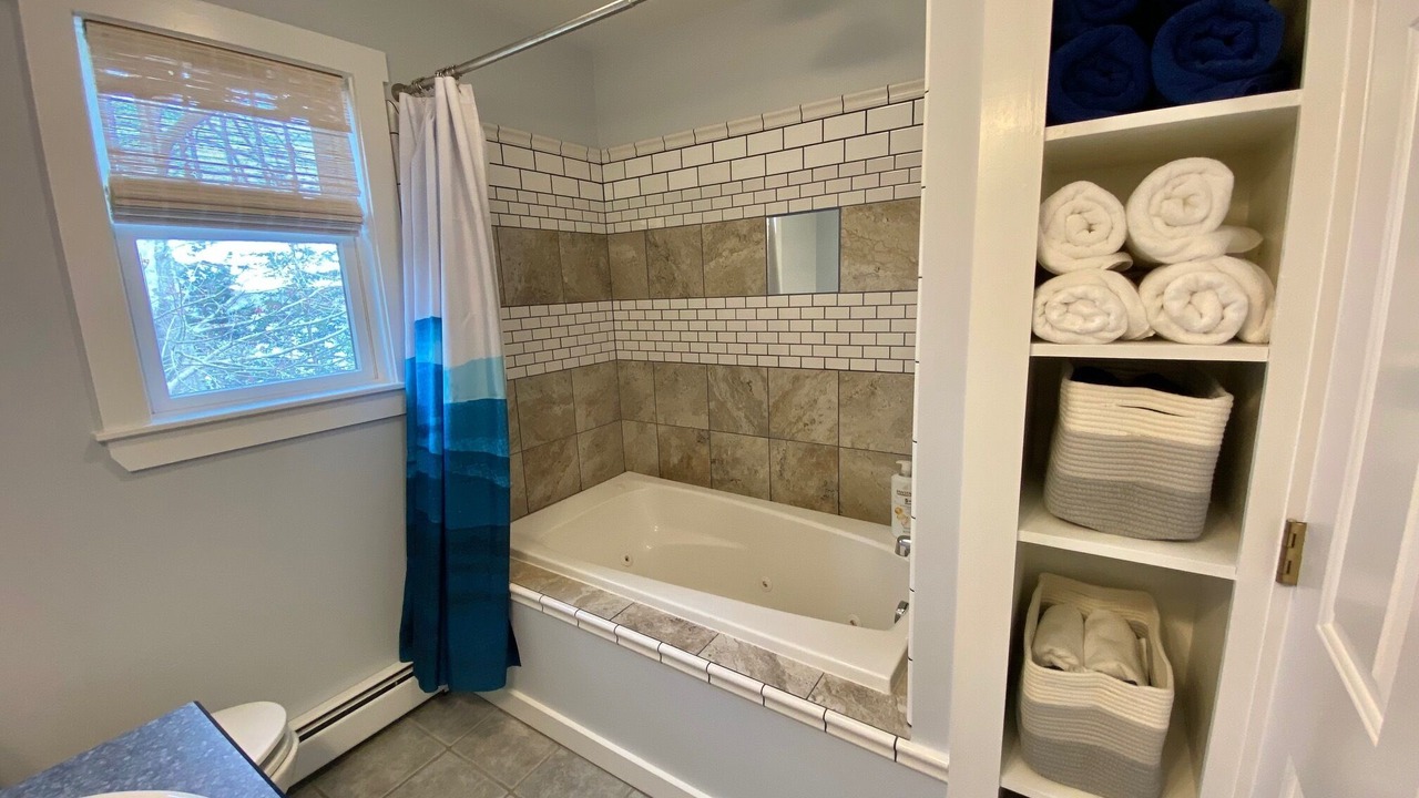 Photo of Others in Round Pond