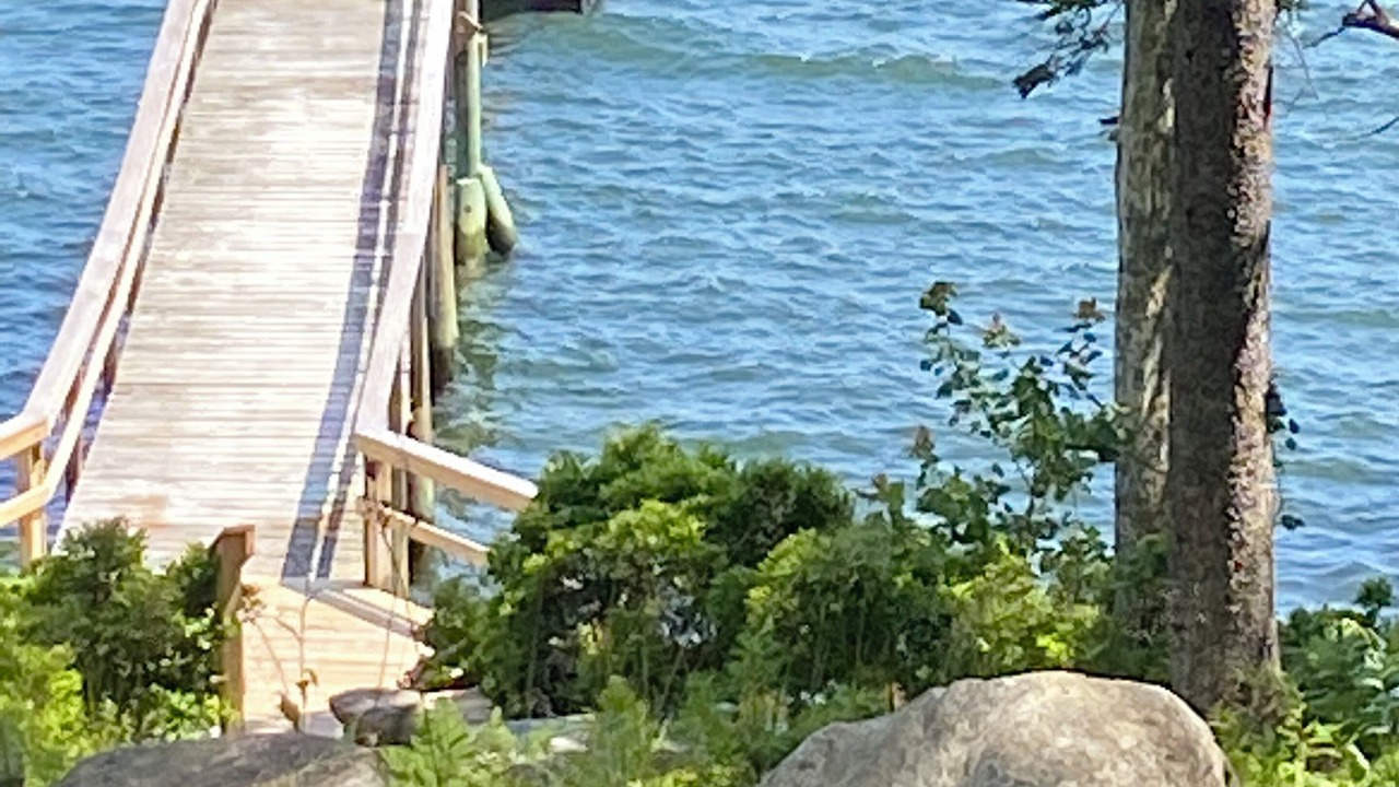 Photo of Outdoor in Round Pond