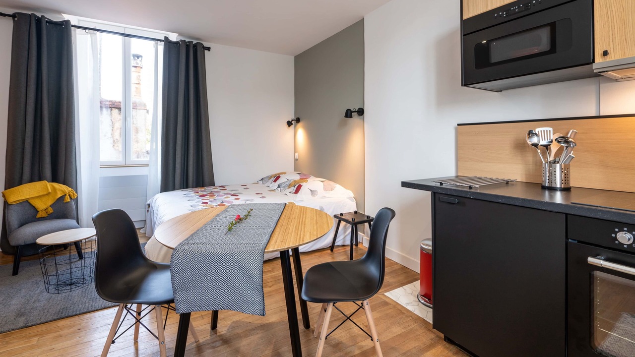 Photo of Bedroom in La Roche-sur-Yon