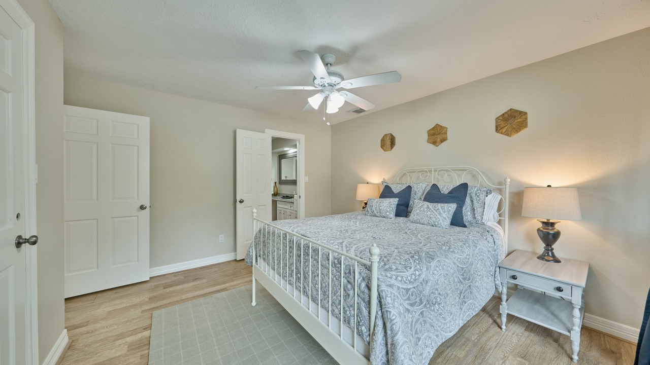 Photo of Bedroom in Walden on Lake Conroe