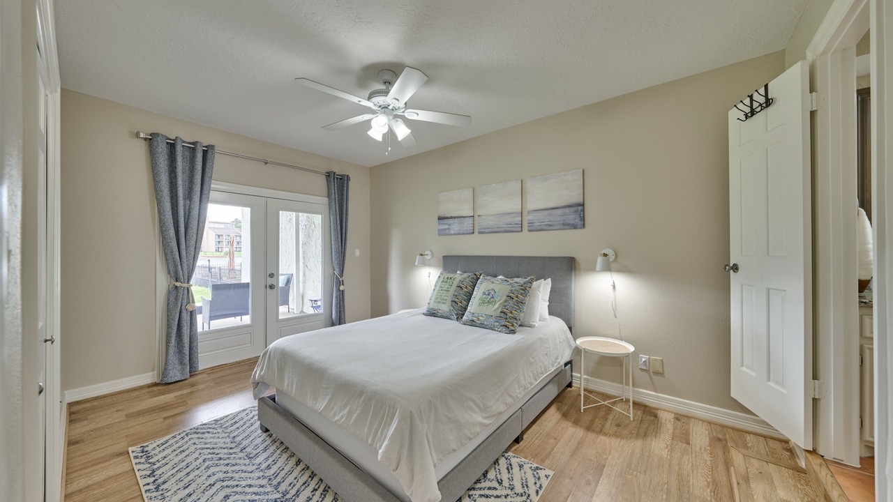 Photo of Bedroom in Walden on Lake Conroe