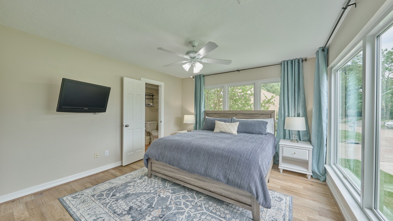 Photo of Bedroom in Walden on Lake Conroe