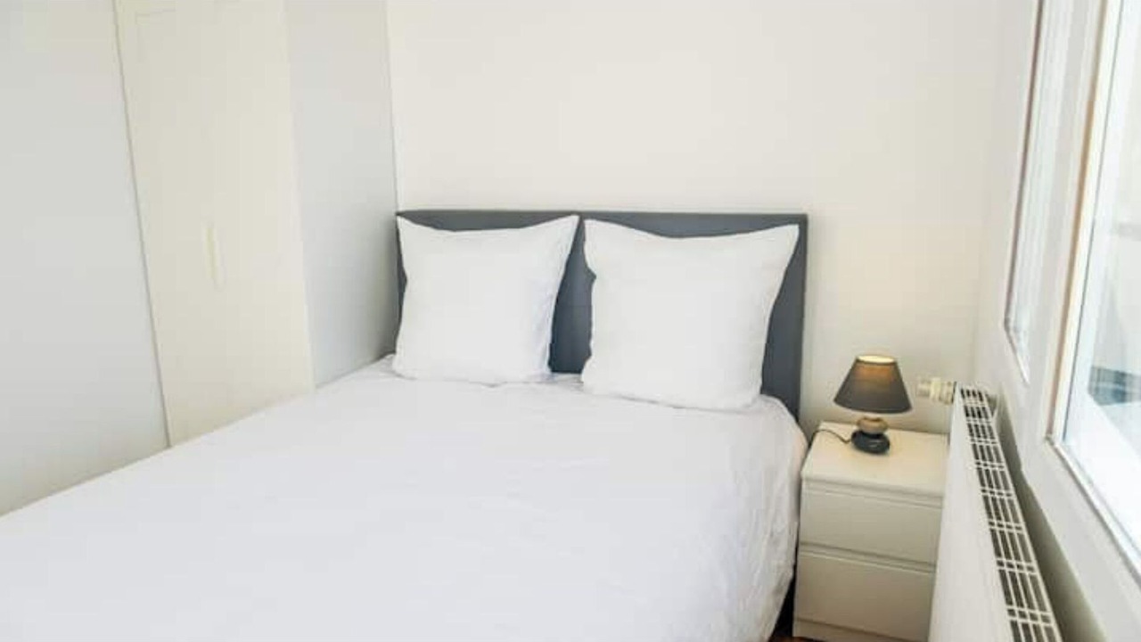 Photo of Bedroom in Rouen City Centre
