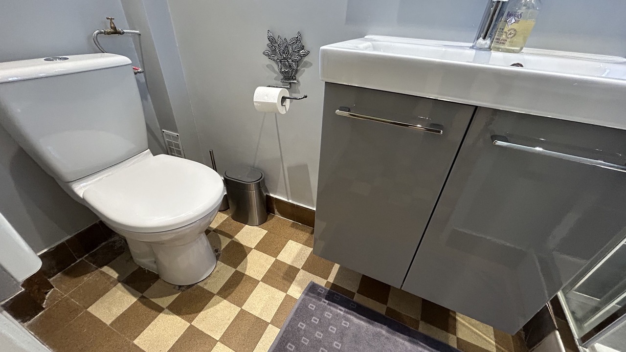 Photo of Bathroom in Clamart