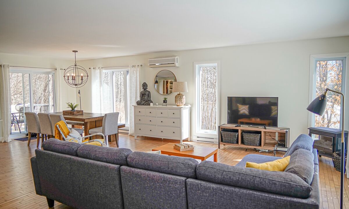 Photo of Livingroom in Magog
