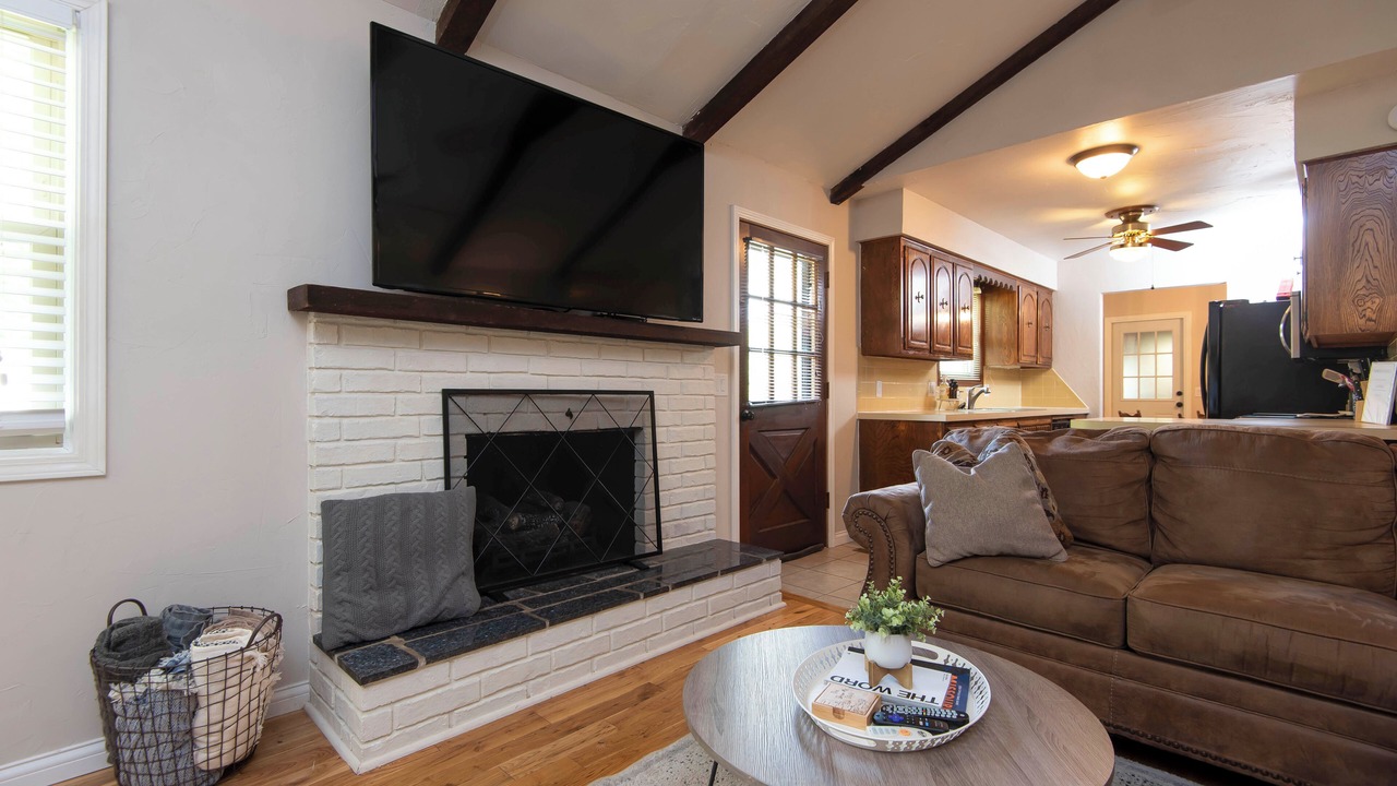 Photo of Livingroom in Republic