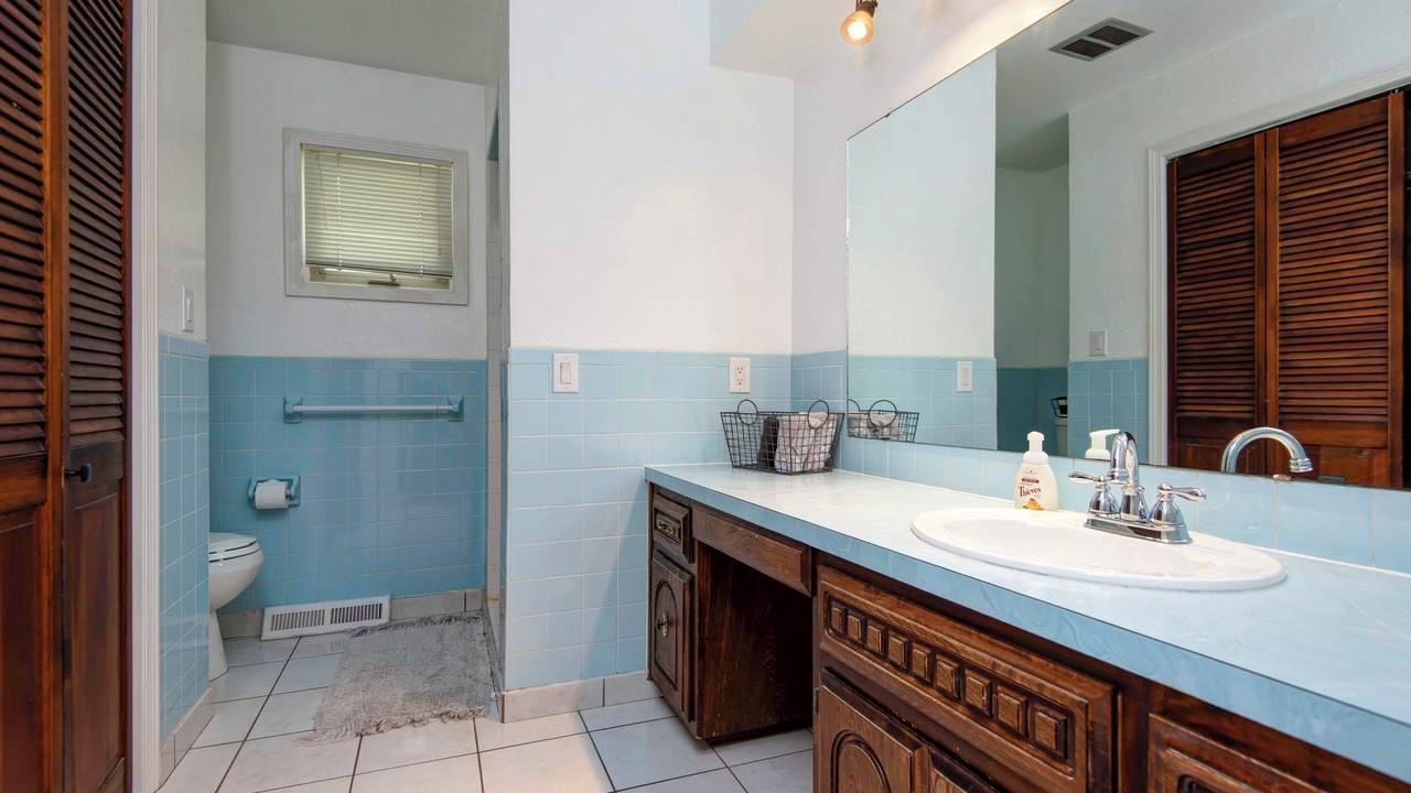 Photo of Bathroom in Republic