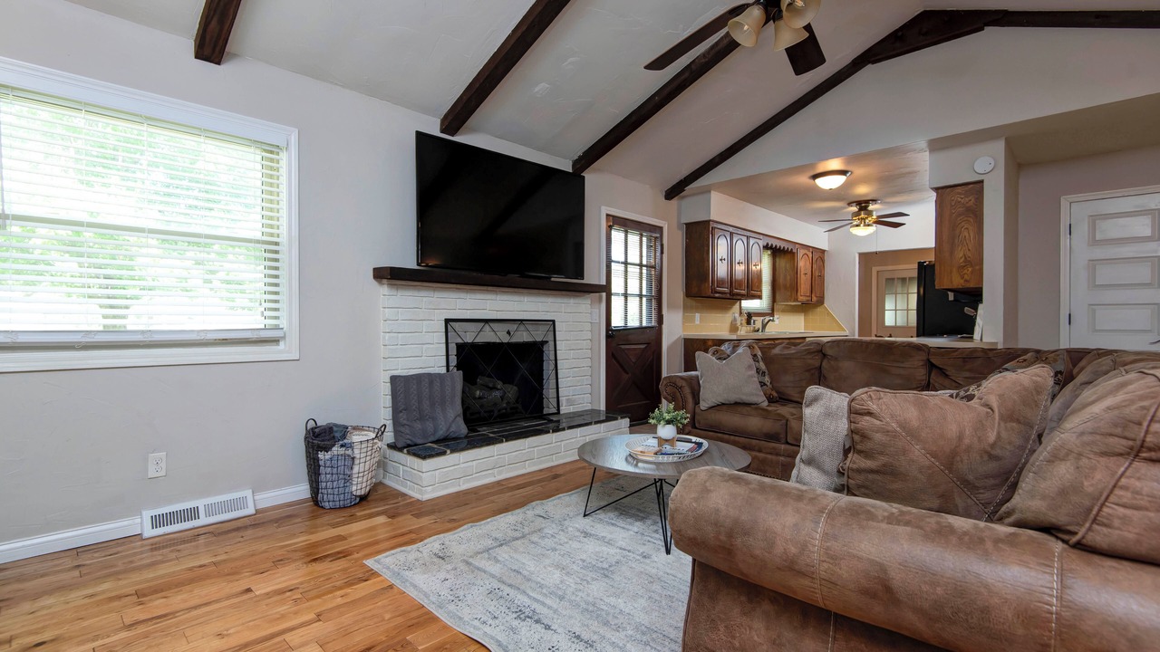 Photo of Livingroom in Republic