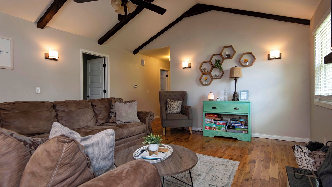 Photo of Livingroom in Republic