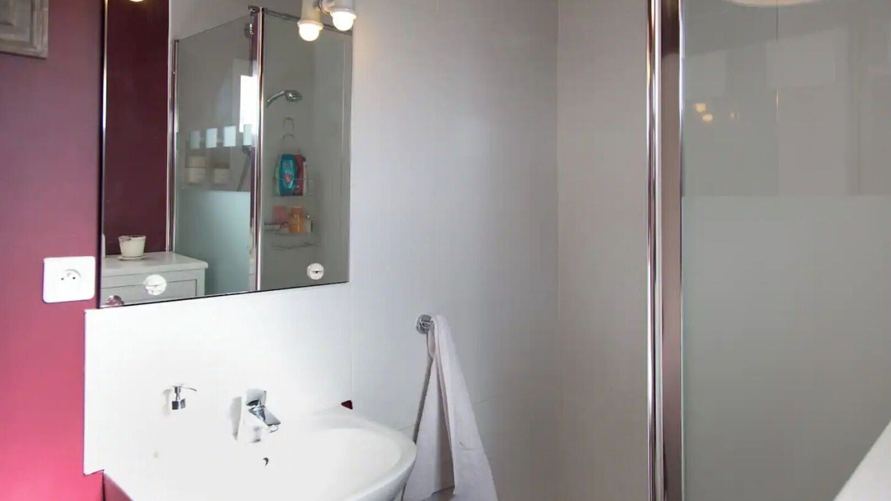 Photo of Bathroom in Saint-Martin-le-Beau