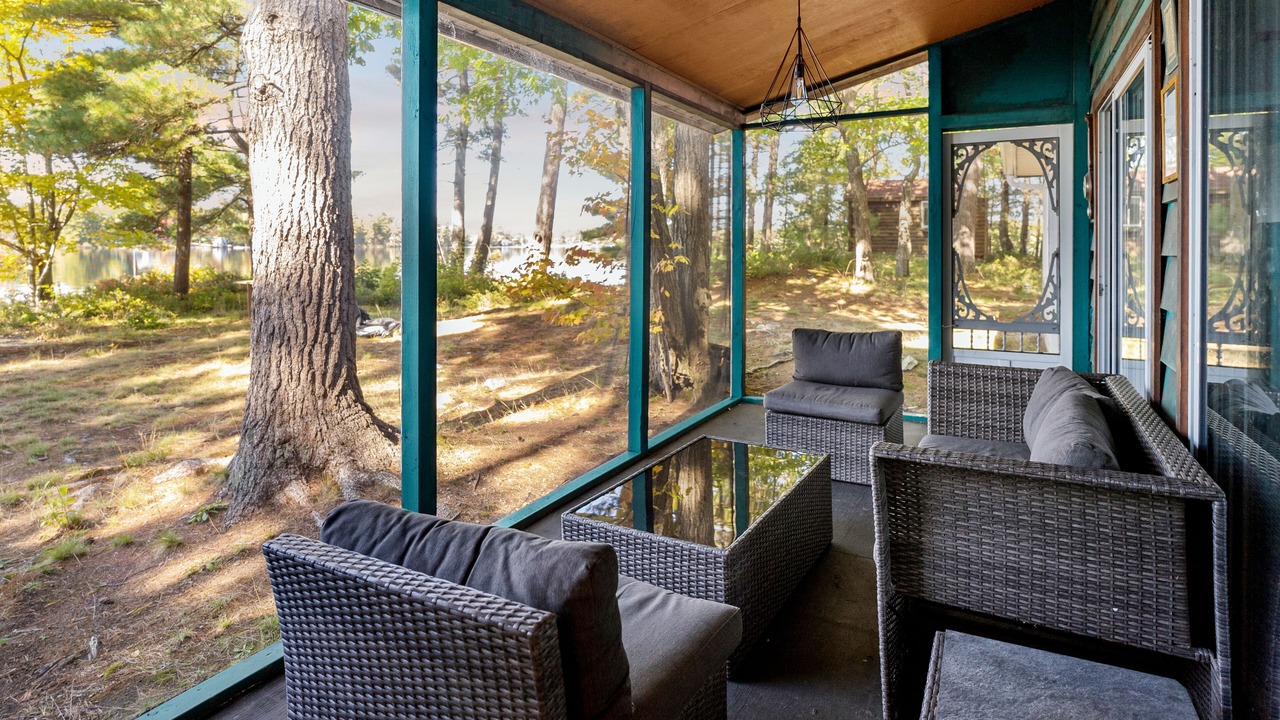 Photo of Patio Balcony in Gravenhurst