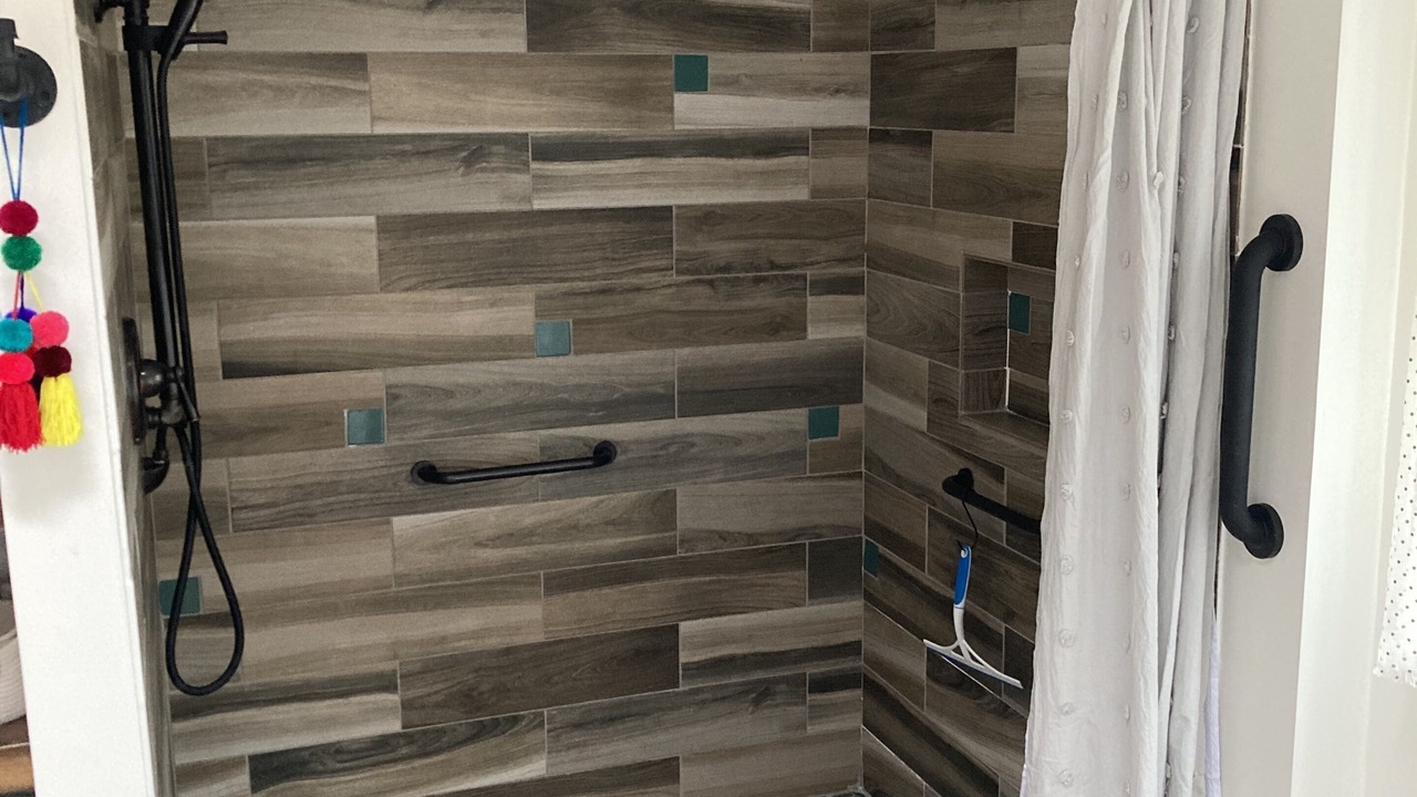 Photo of Bathroom in Agate Beach