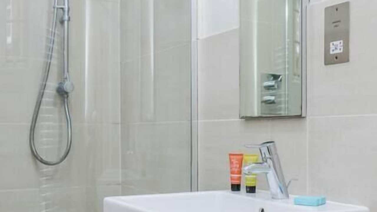 Photo of Bathroom in Eton