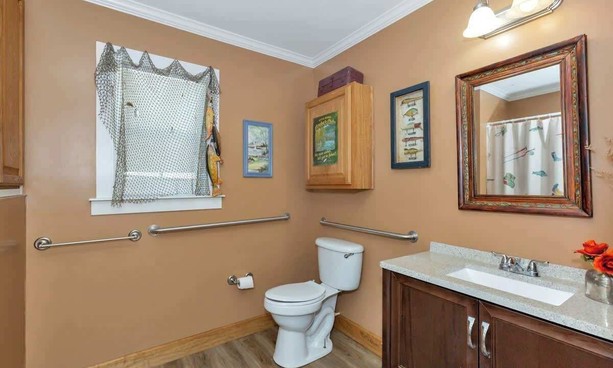 Photo of Bathroom in Langston