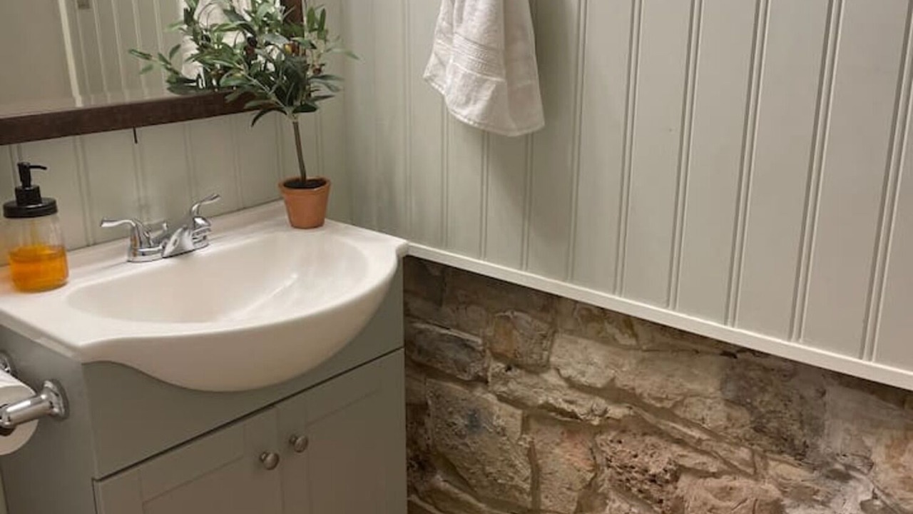 Photo of Bathroom in Brenham