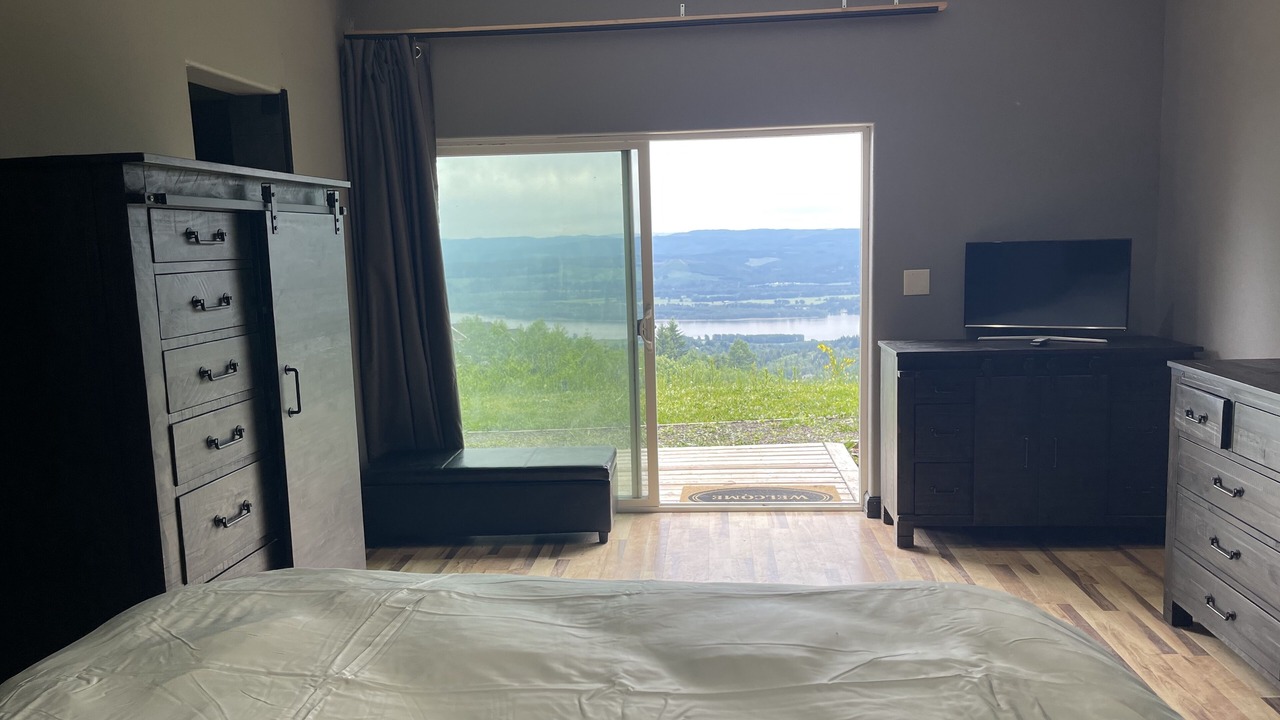 Photo of Bedroom in Kalama