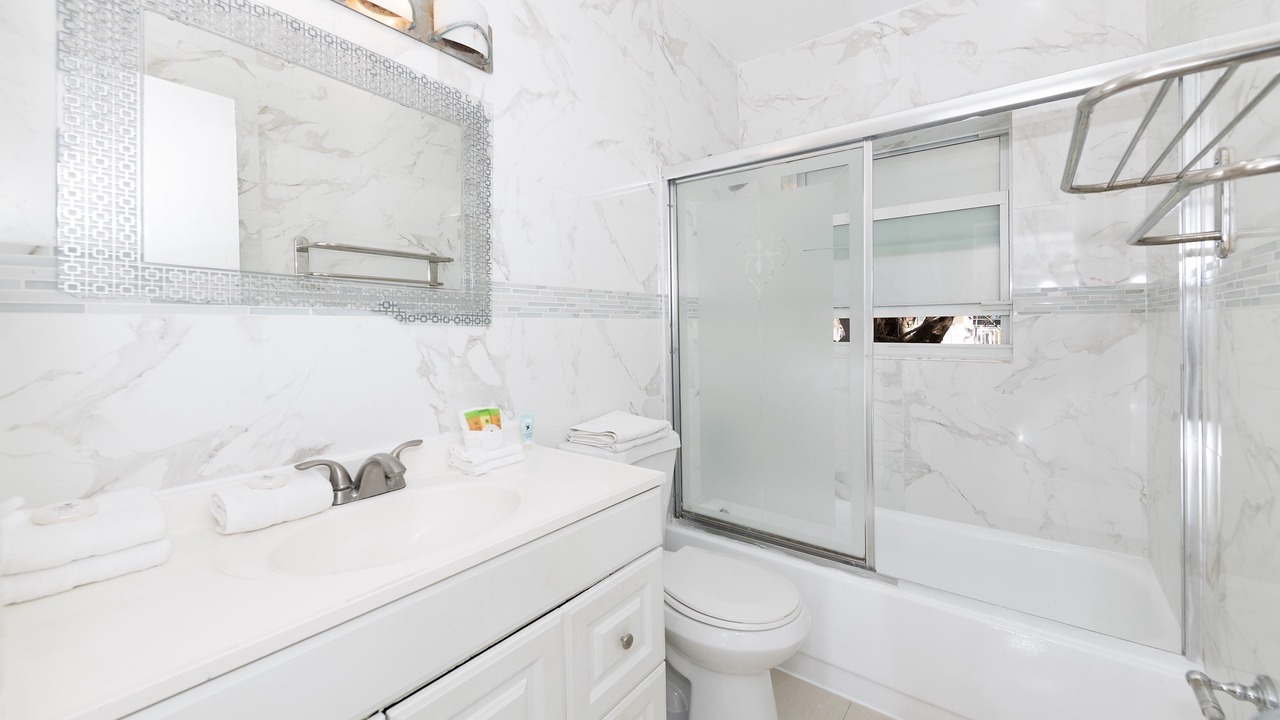 Photo of Bathroom in South Pointe
