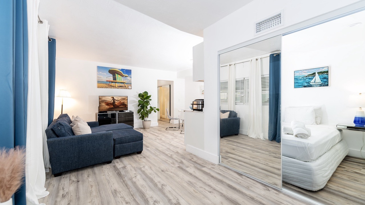 Photo of Livingroom in South Pointe