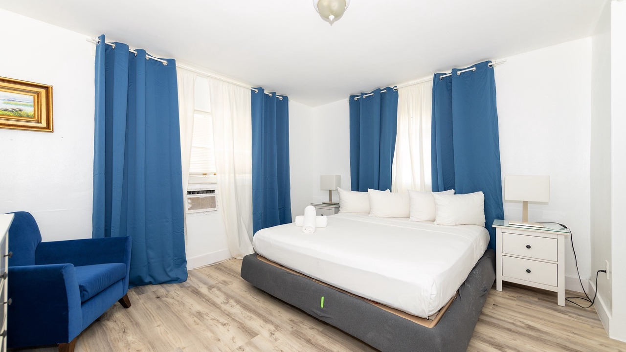 Photo of Bedroom in South Pointe
