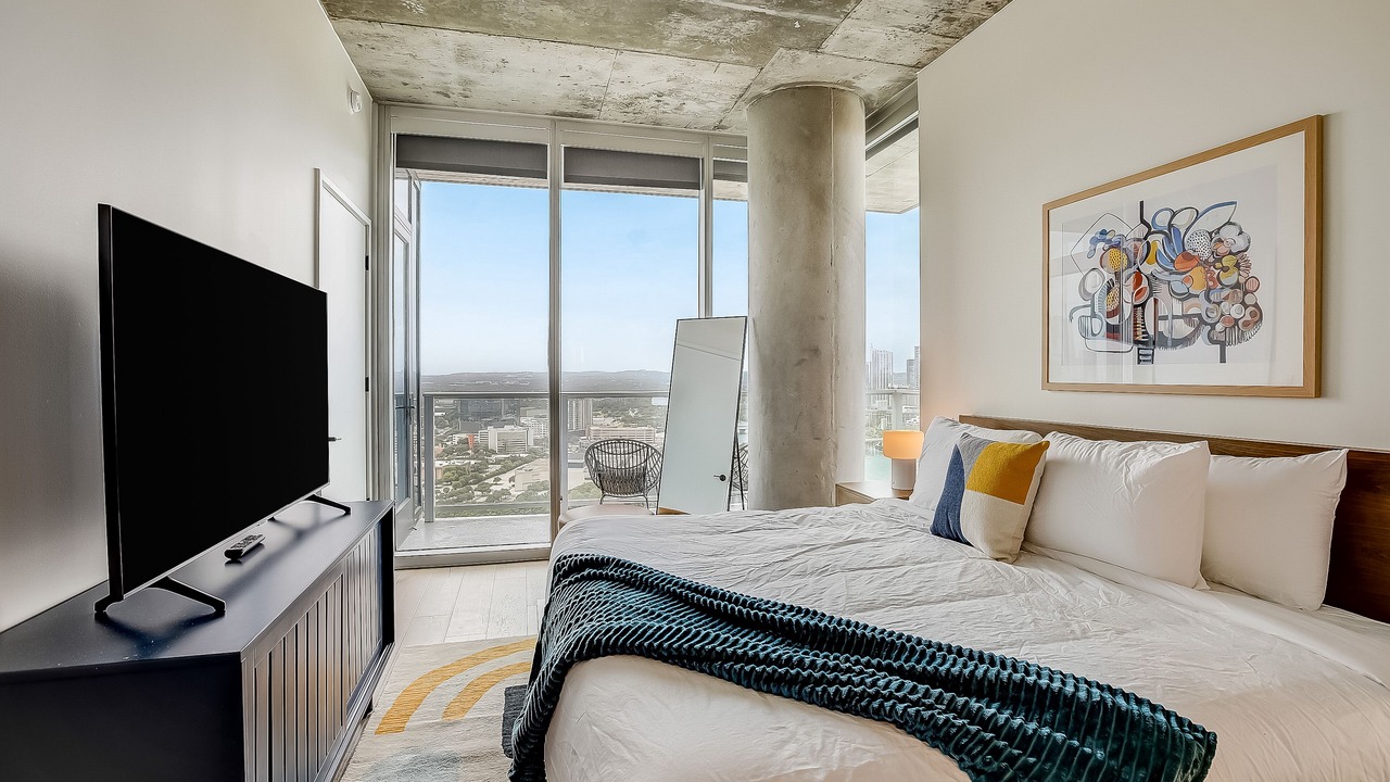 Photo of Bedroom in Rainey Street Historic District