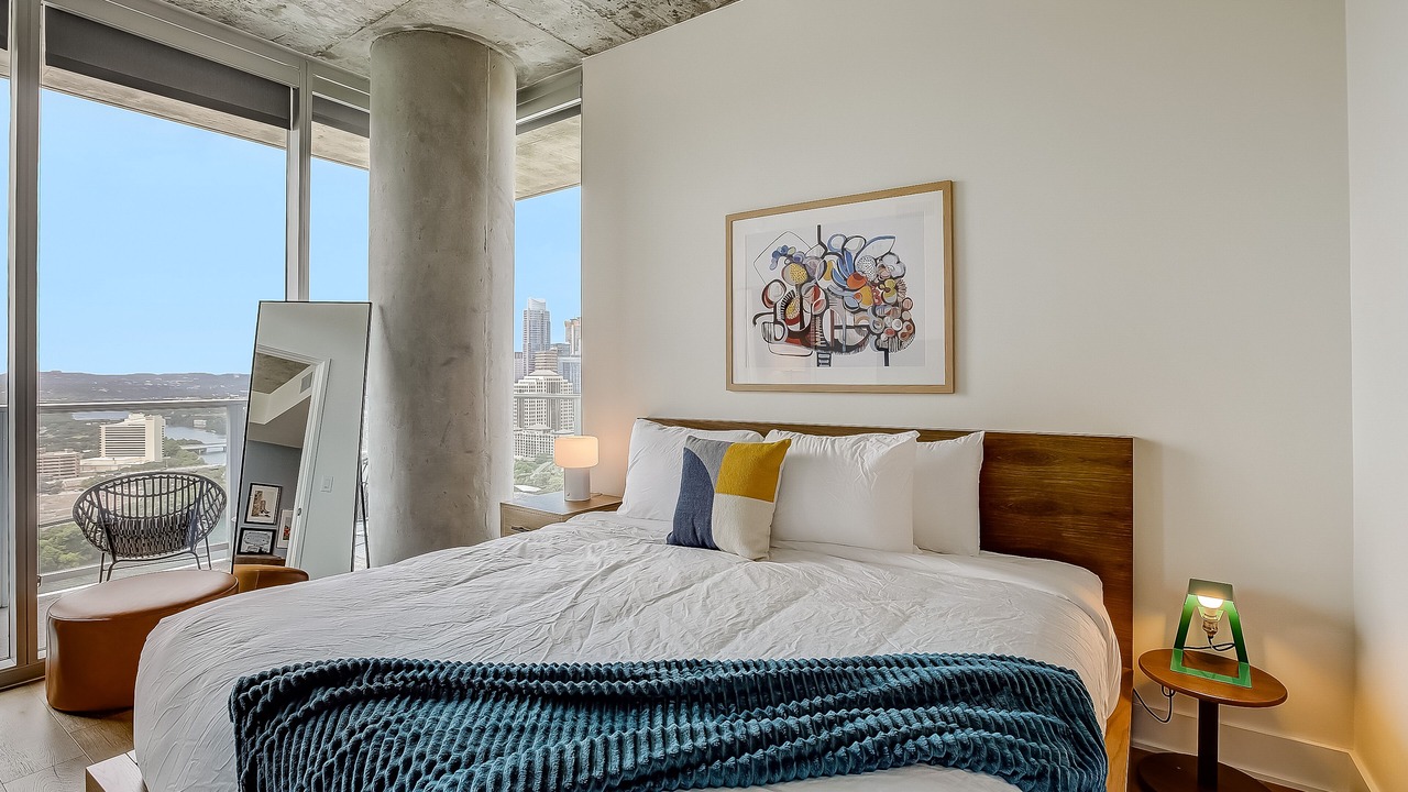 Photo of Bedroom in Rainey Street Historic District