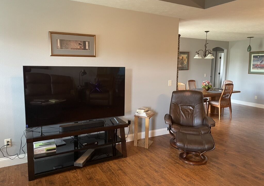 Photo of Livingroom in Brookline Station