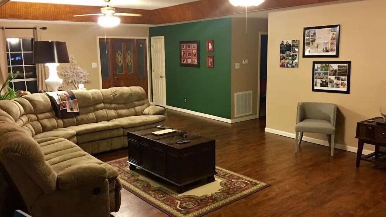 Photo of Livingroom in Bryant