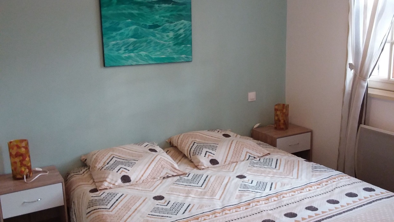 Photo of Bedroom in Saint-Julien-de-Civry