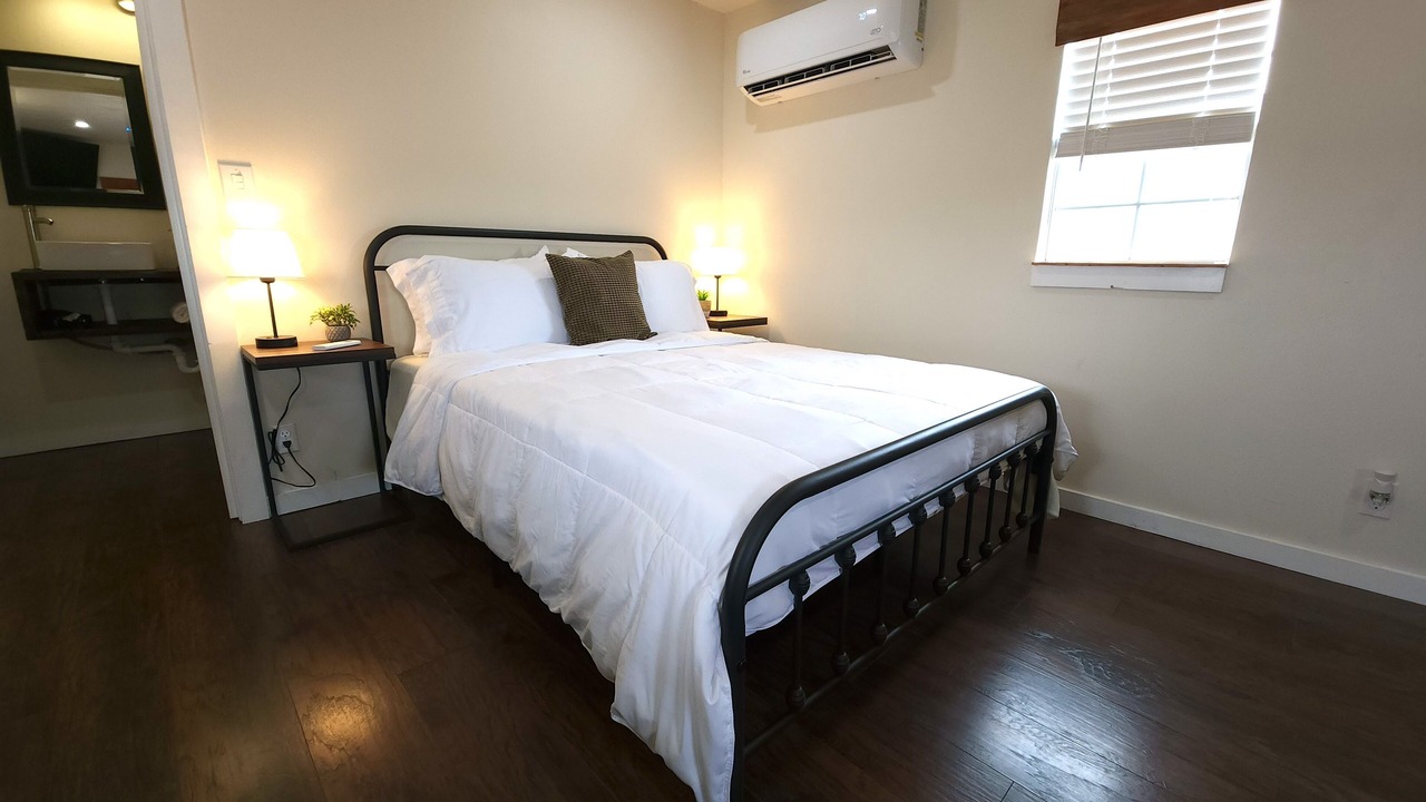 Photo of Bedroom in Electra