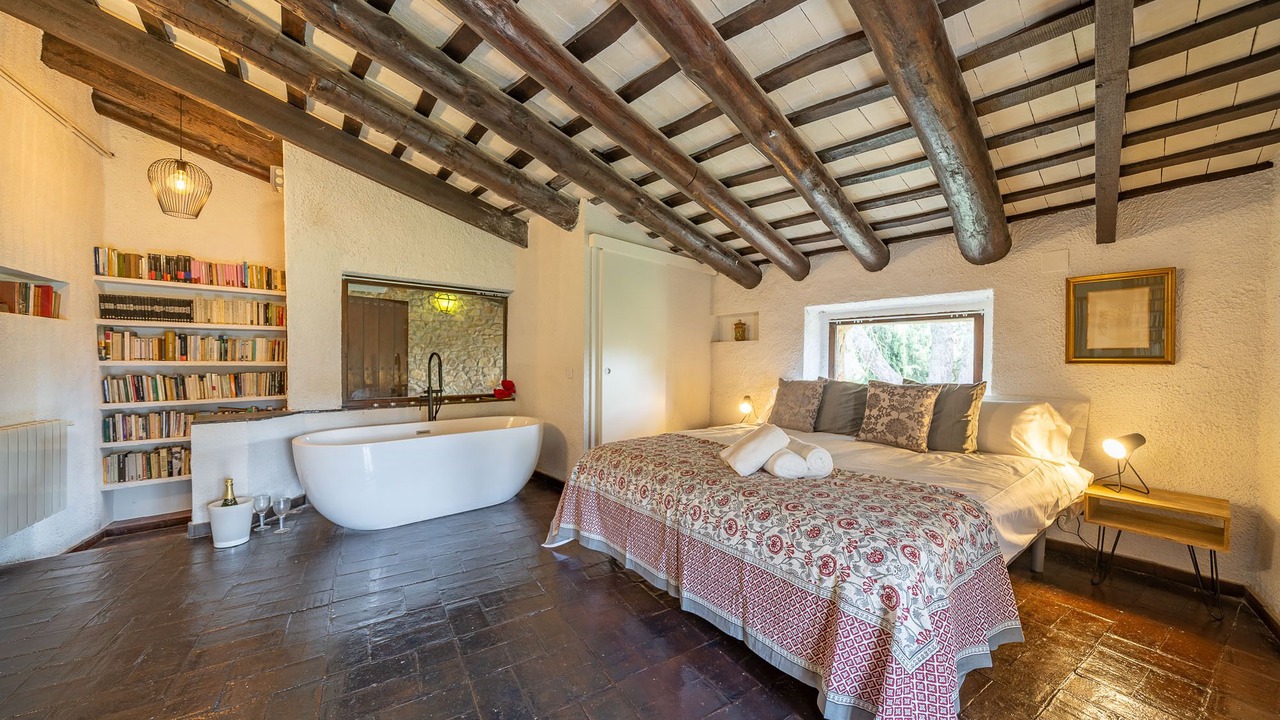Photo of Bedroom in Llagostera