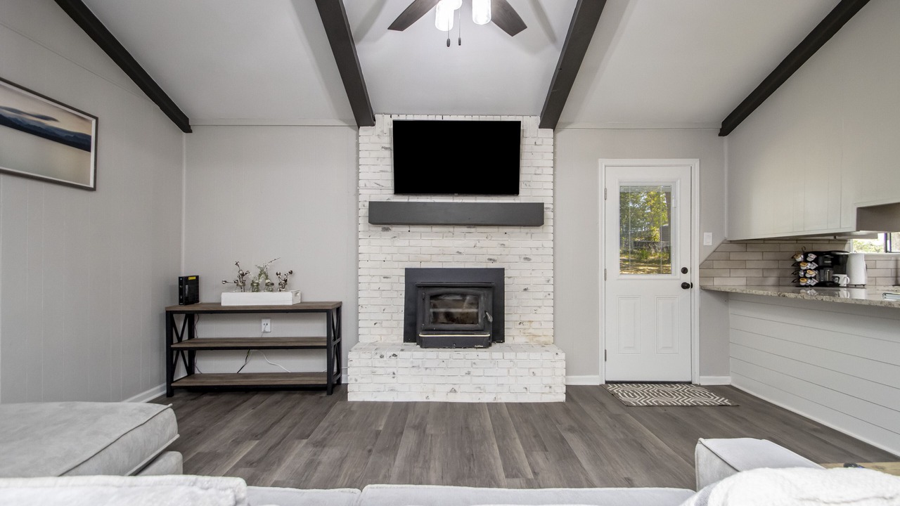 Photo of Livingroom in Benton