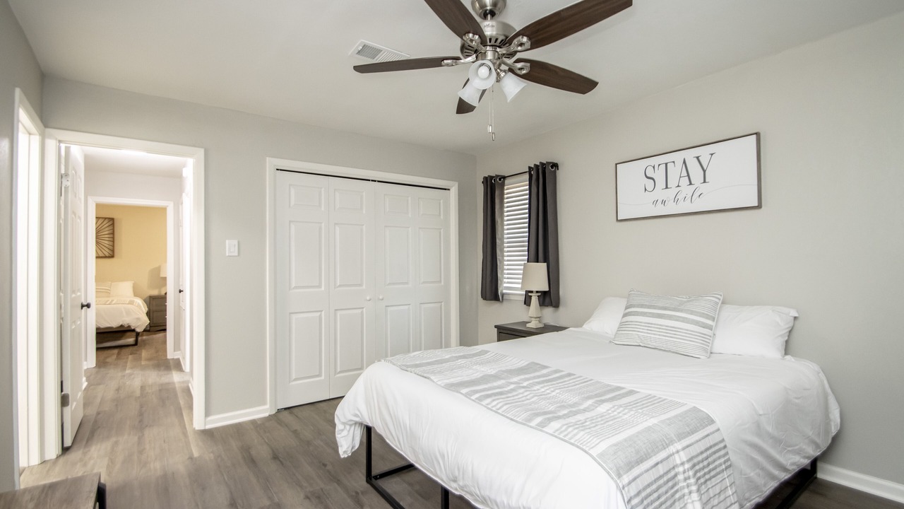 Photo of Bedroom in Benton