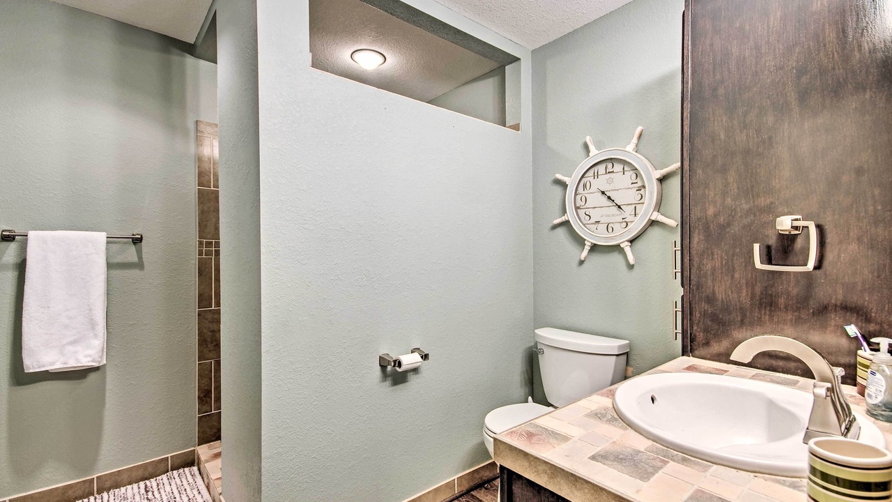 Photo of Bathroom in Sunrise Beach