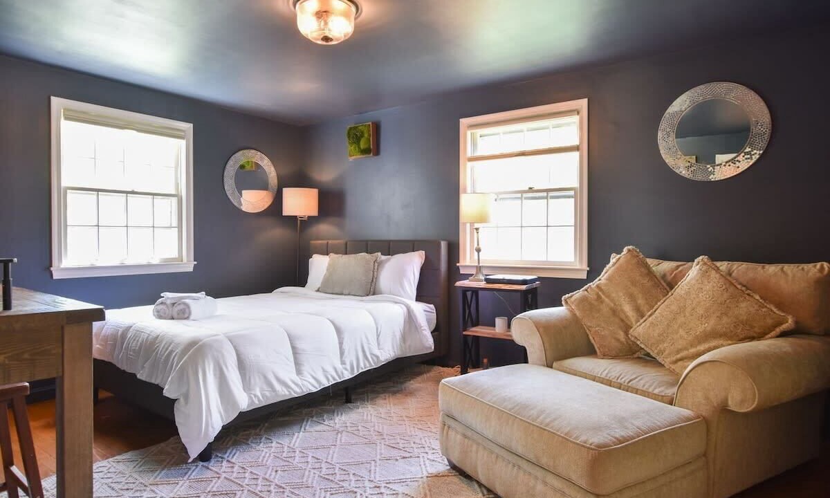 Photo of Bedroom in Marstons Mills