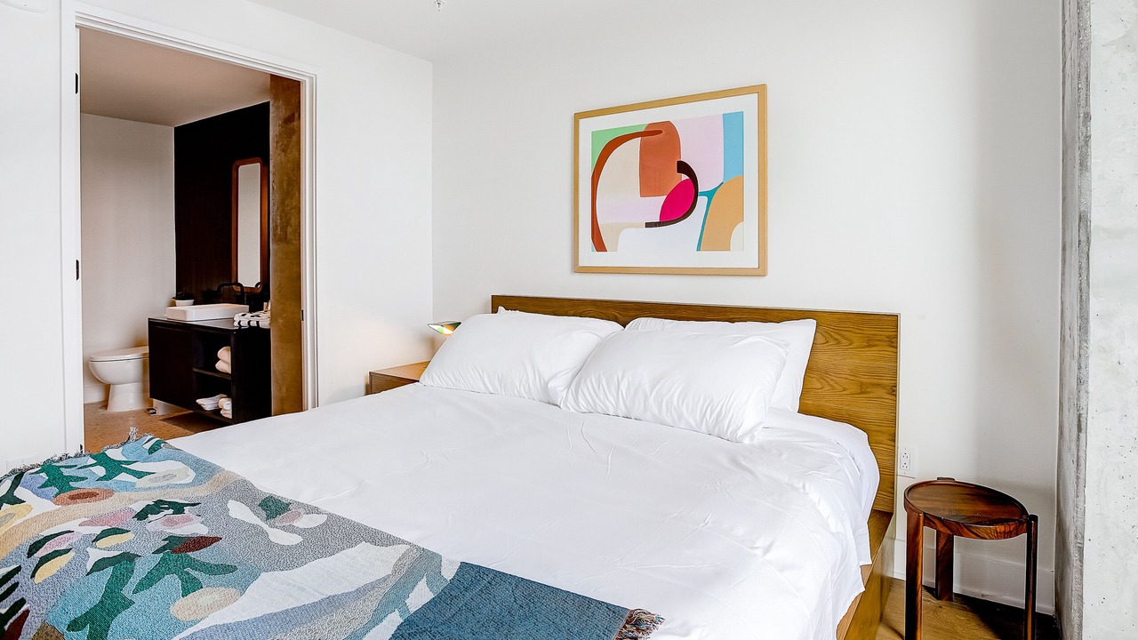 Photo of Bedroom in Rainey Street Historic District