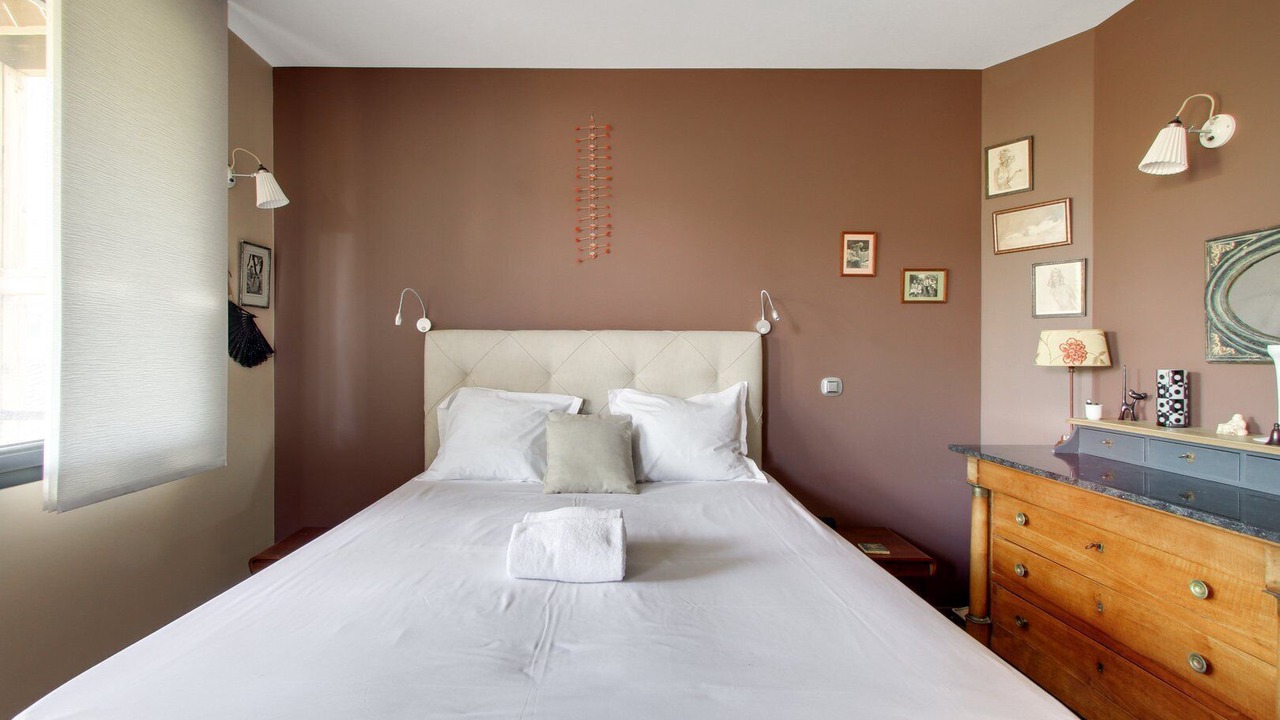 Photo of Bedroom in Clamart