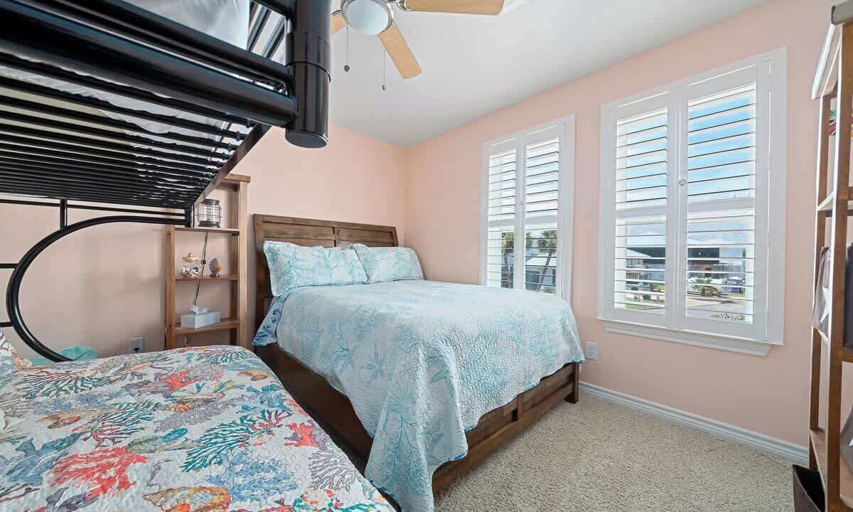 Photo of Bedroom in Key Allegro