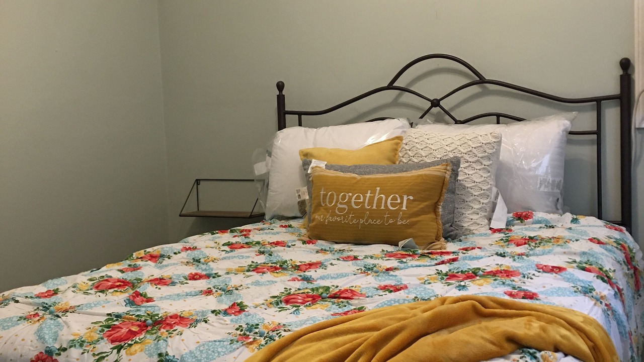 Photo of Bedroom in Cookson