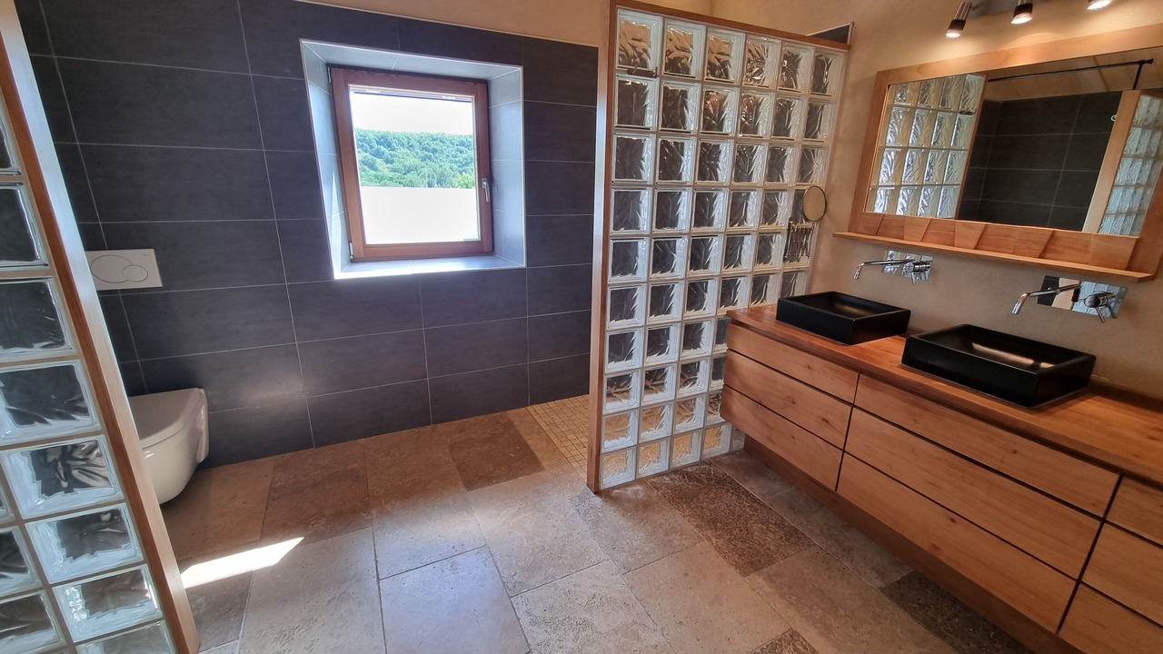 Photo of Bathroom in Castelnau-Montratier-Sainte-Alauzie