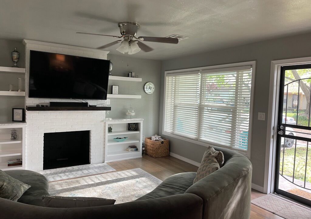 Photo of Livingroom in Tulsa