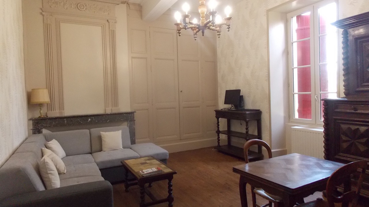 Photo of Livingroom in Saint-Etienne-de-Fougeres