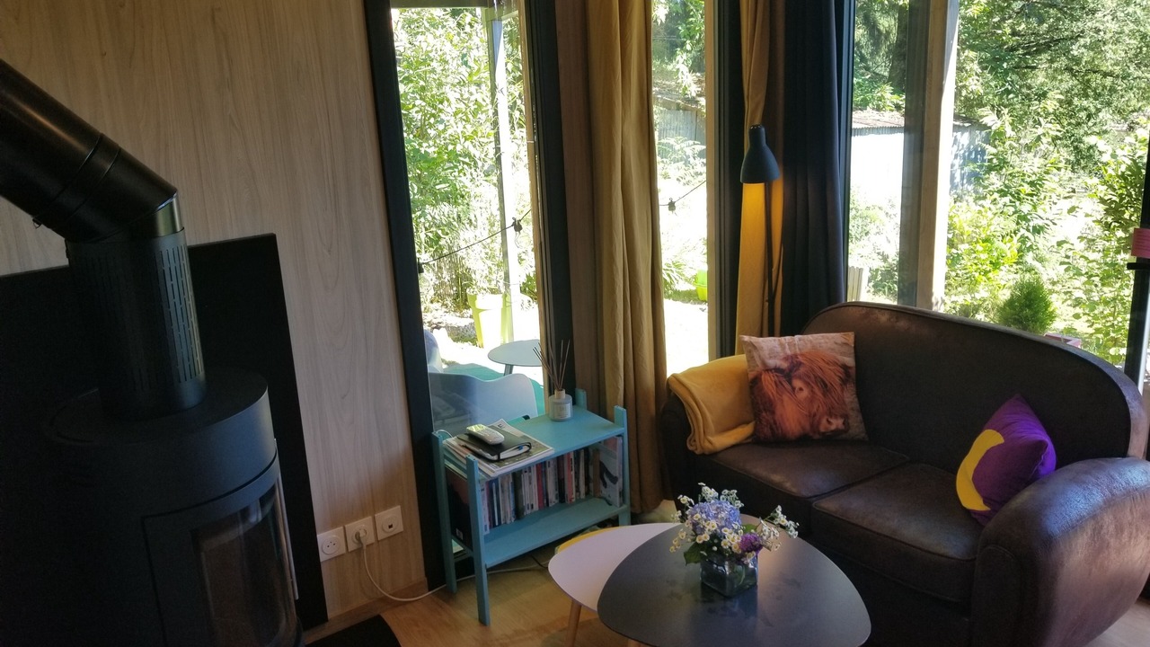 Photo of Livingroom in Saint-Julien-le-Petit