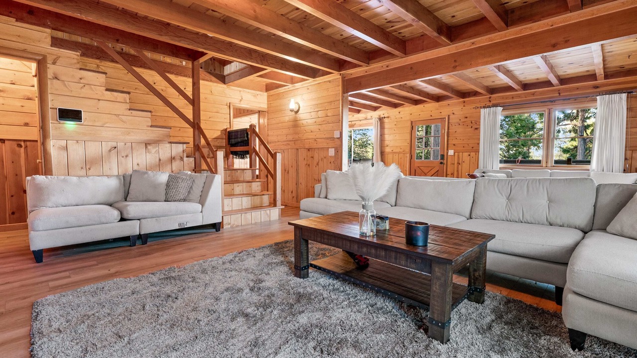 Photo of Livingroom in Pine Cove