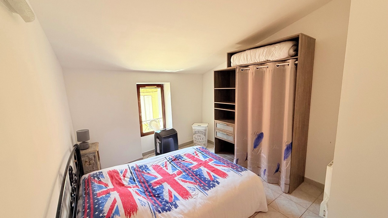 Photo of Bedroom in Regusse