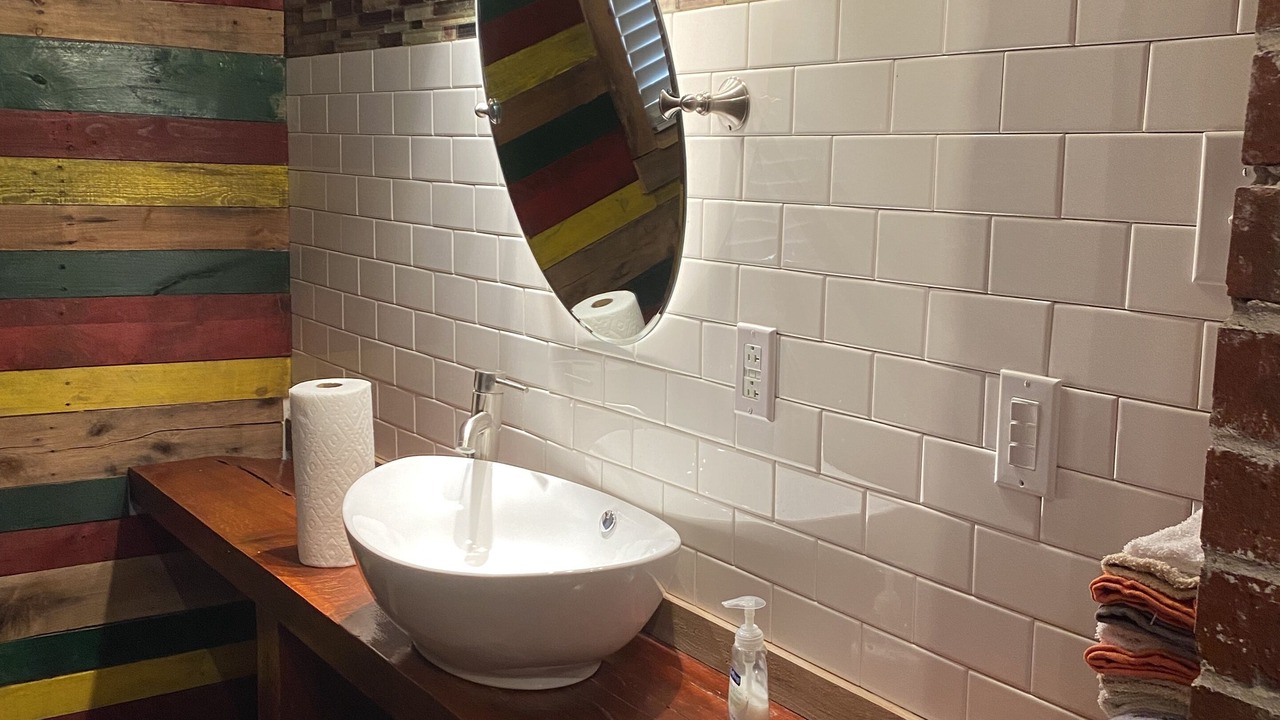 Photo of Bathroom in Haysi